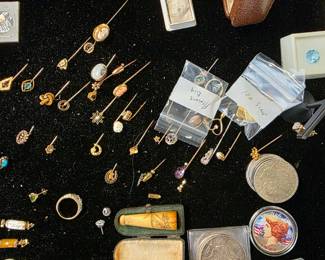 Assorted Gold jewelry