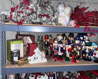Lots of great Christmas decor