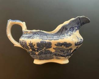 052 Blue Willow Pattern Ceramic Gravy Sauce Boat