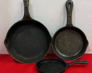 Cast Iron Skillets 2 By Benjamin Medwin