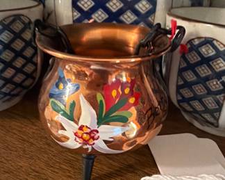 Souvenir Eidelweiss copper mini pot