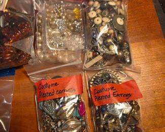 Assorted Jewelry