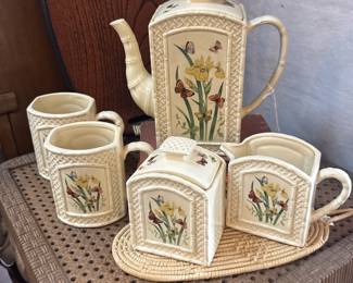 Butterfly Garden Trellis Ceramic Tea Set