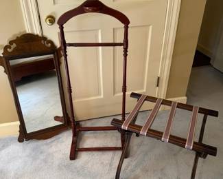 Gentlemans Valet Stand Mirror and Luggage Rack