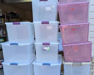 Rubbermaid And Sterilite Storage Containers