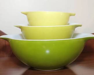 Verde PYREX Trio