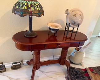 Hall table