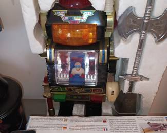 Vintage 1980s Battery Op Robot