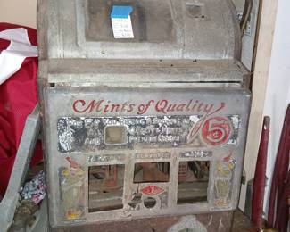 Mints of Quality Elf Slot Machine