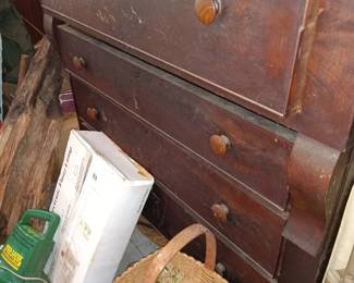 Chest of Drawers