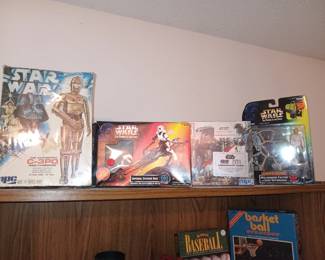 Star Wars Items (Action Figures, Toys, and Models)