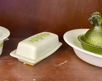 PYREX “Ivy” Dishes and Green Hen on Nest