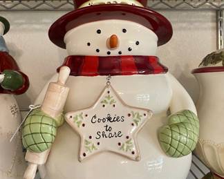 “Cookies to Share” Sign Implies Full Cookie Jar