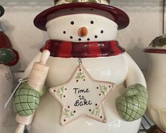 “Time to Bake” Signifies an Empty Cookie Jar