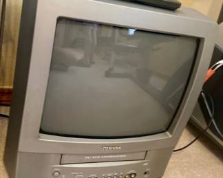 Vintage TOSHIBA TV/VCR Combo w/ Remote