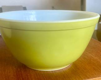 Vintage PYREX Bowl