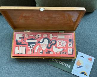 Secret Hilter board game