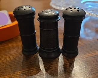 Vintage shakers