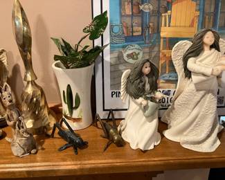 Figurines