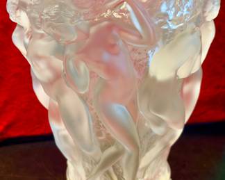 More pictures of the Lalique vase