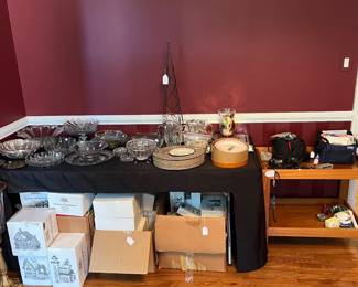 OVERVIEWS! PLEASE COME TO THE SALE TO SHOP THESE ITMES! TONS OF SMALLS TO SHOP!!!
