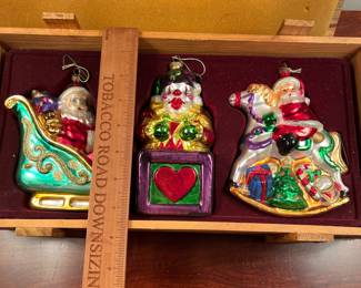 C123 - $25. Thomas Pacconi Classic Ornaments.