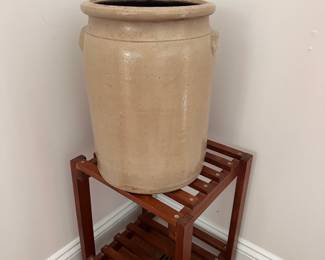 C1 - $200. Antique 4 Gallon Stoneware Crock. E.S. & B. New Brighton PA. (Elverson, Sherwood, and Barker, operated this pottery firm between 1881 and 1890. No major issues noted.