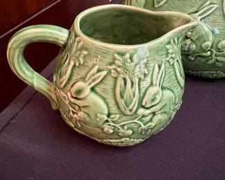 C98 - $125. 3 Piece Bordallo Pinheiro. Tea Pot, creamer & sugar in excellent condition. Made in Portugal.