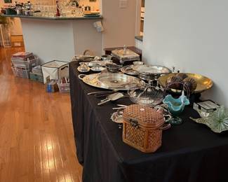 OVERVIEWS! PLEASE COME TO THE SALE TO SHOP THESE ITMES! TONS OF SMALLS TO SHOP!!!