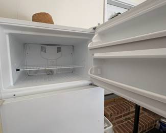 C103 - $100. Kenmore Garage Fridge / Freezer 2008. Model 253.65802509.