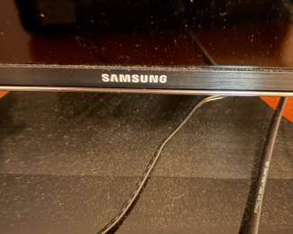 C36 - $50. Samsung 40" TV. Smart LED TV. Model UN40JU6500F. Manufactured June 2015.