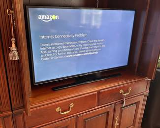 C4 - $50. Samsung 40" TV. Smart LED TV. Model UN40JU6500. June 2016 Manufacture. No issues picture is great.