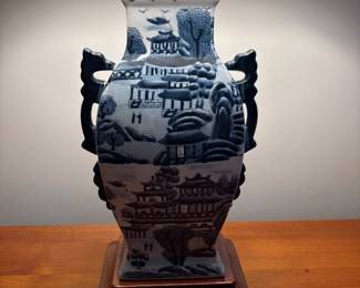 C16 - $50. Crackle Glaze Pagoda Lamp. Measures 28.5" tall.