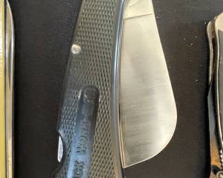 Buck WorkMan Hawk Bill Folding Knife