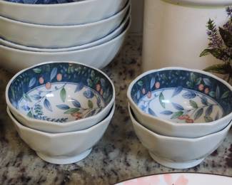 Japanese Porcelain Bowls with Cherry Blossom and Foliage Pattern
