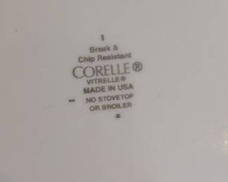 Corelle Vitrelle Cherish Pattern Square Dinner Plates Set of  second image