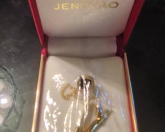 JENCHAO GoldPlated Figural Brooch