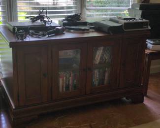 Wooden Desk with Drawers and Hutch third image