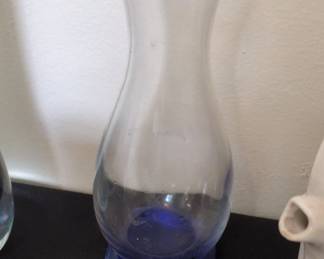Bormioli Rocco Ibisco Clear Glass Vase with Cobalt Blue Base