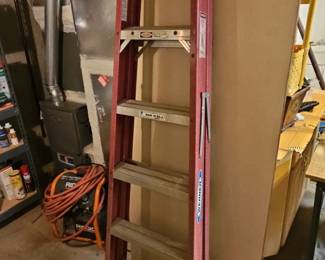 Werner Step Fiberglass Step Ladder Type A
