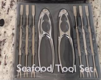 AMCO Houseworks Piece Seafood Tool Set