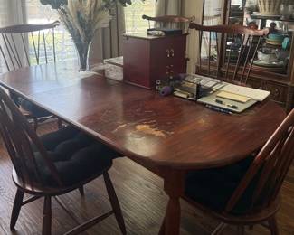 Amish table with leaf and Vintage chairs
