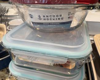 Anchor Hocking mixing bowls and casserole dishes