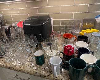 glasses and mugs