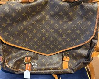 louis Vuitton messenger bag vintage