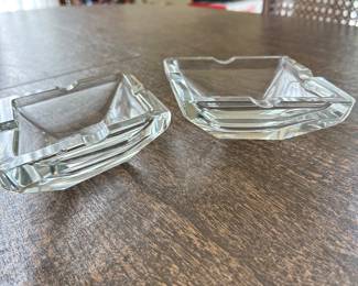 Additional view of triangle ashtrays~