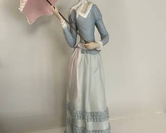 Lladro "Aranjuez Little Lady", $75