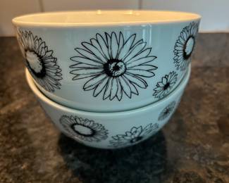Pair of black & white daisy bowls,  $4