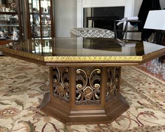 Vtg 1970's Hollywood Regency pedestal table,38"D x 17"H,  $195