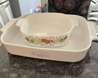 Vtg Corningware baking dishes, Small $5.  Large, $9